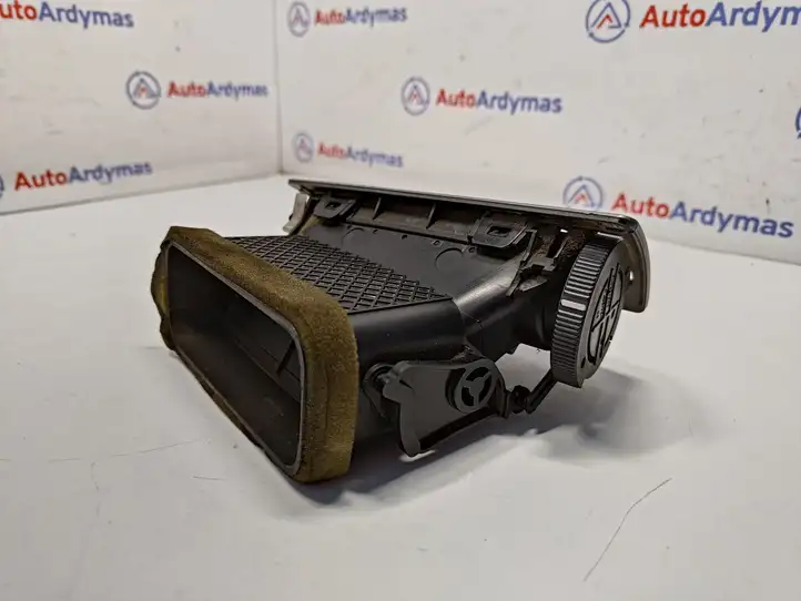 BMW 7 E65 E66 (2001 - 2008) 64228223334 Боковой воздушный дефлектор — фото 2