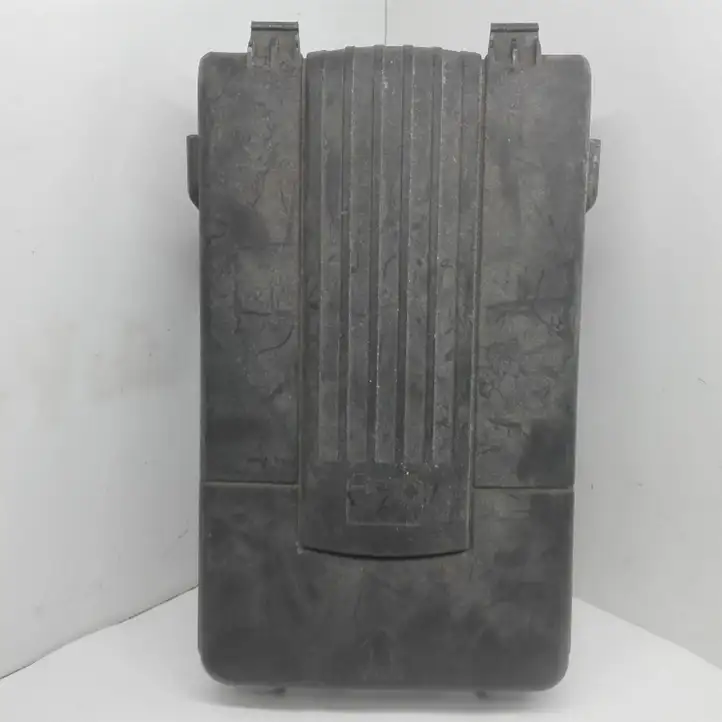 Audi A3/S3 8P (2004 - 2008) 1K0915443C Крышка ящика аккумулятора — фото 3