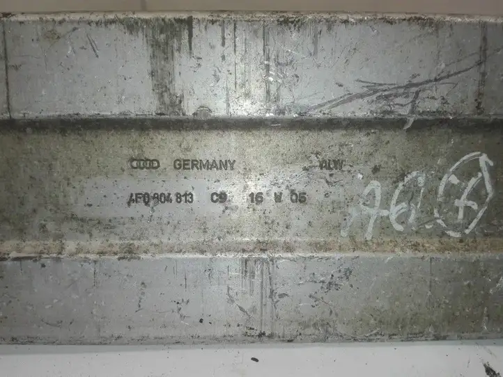 Audi A6 S6 C6 4F (2004 - 2008) 4F0804813 Прочие детали днища — фото 2