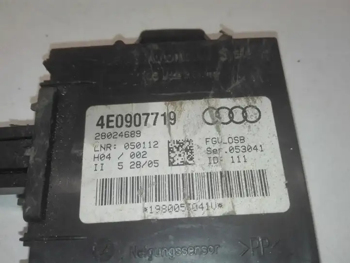 Audi A8 S8 D3 4E (2005 - 2007) 4E0907719 Блок управления сигнализацией — фото 3