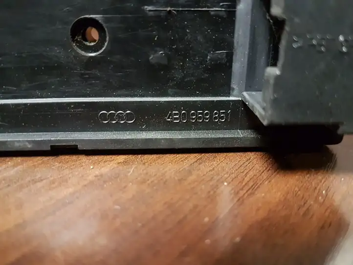 Audi A6 S6 C5 4B (2001 - 2004) 4B0959851 Кнопка стеклоподъемников — фото 2