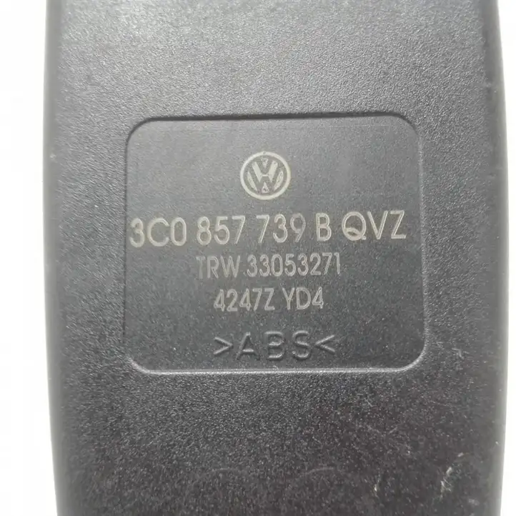 Volkswagen PASSAT B6 (2005 - 2010) 3C0857739B Задний средний замок ремня — фото 3