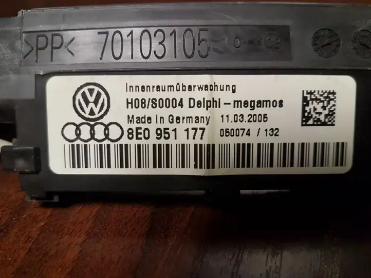 Audi A4 S4 B7 8E 8H (2004 - 2009) 8E095177 Ультразвуковой датчик — фото 2