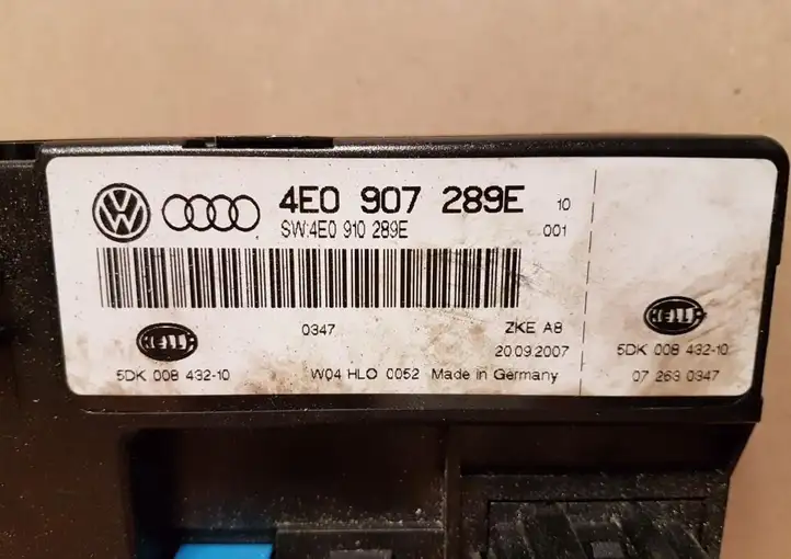 Audi A8 S8 D3 4E (2005 - 2007) 4E0907289E Модуль комфорта — фото 3