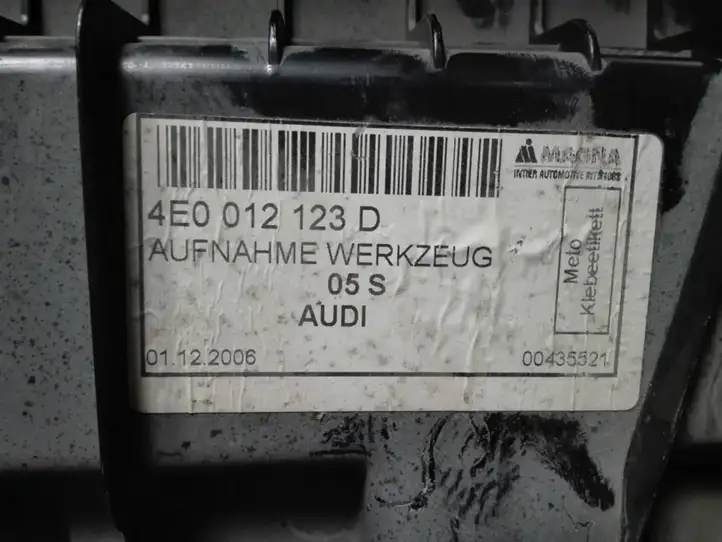 Audi A8 S8 D3 4E (2005 - 2007) 4E0012123D Ящик для инструментов — фото 4