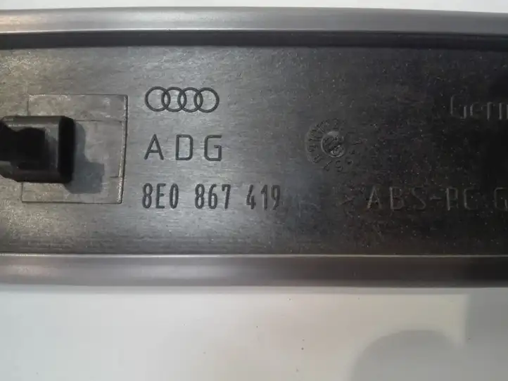 Audi A4 S4 B7 8E 8H (2004 - 2009) 8E0867419 Обшивка задней двери — фото 4