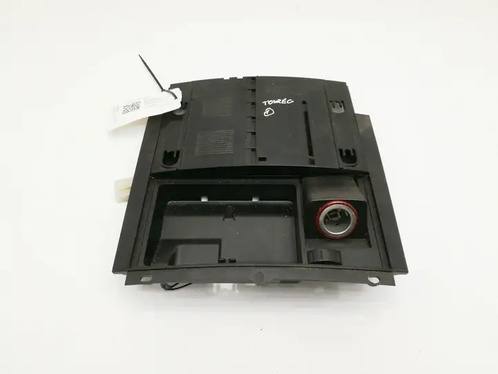 Volkswagen Touareg I (2002 - 2010) 7L6857961 Передняя пепельница — фото 1