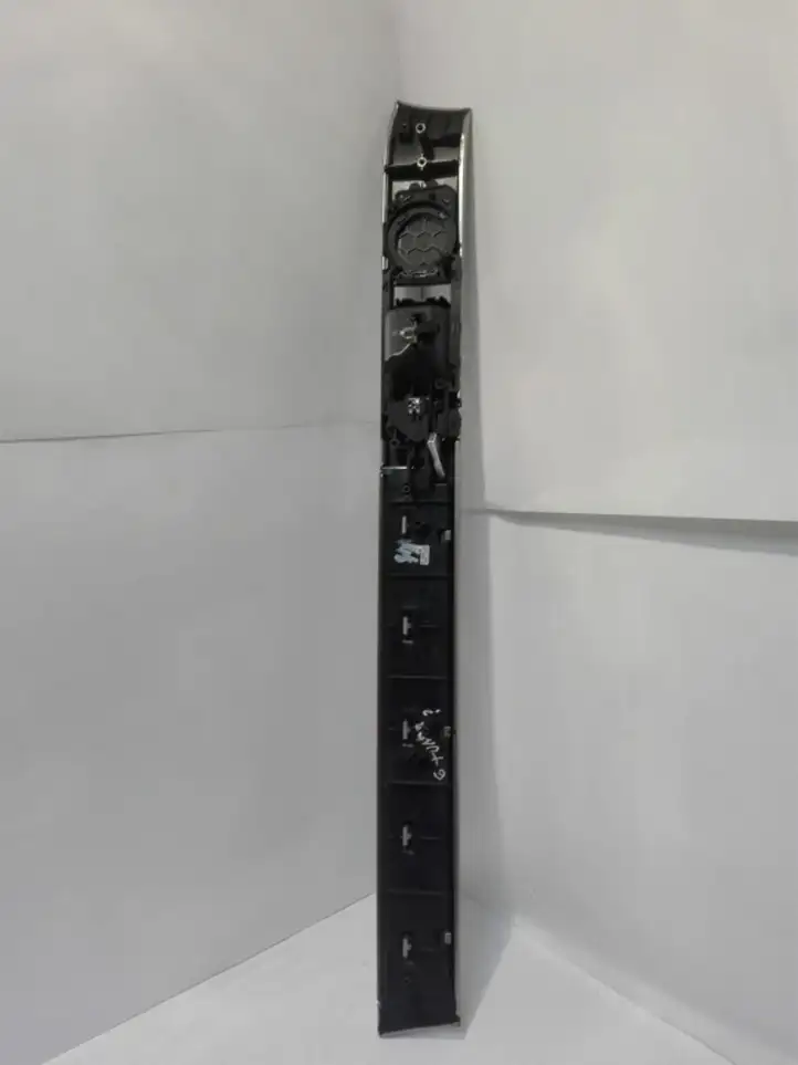 Volkswagen Touareg I (2002 - 2010) 7L6867440 Прочая отделка передней двери — фото 2