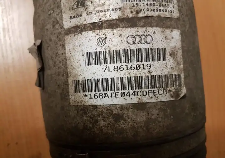 Audi Q7 4L (2005 - 2009) 7L8616019 Задний амортизатор (пневмоподвеска) — фото 2
