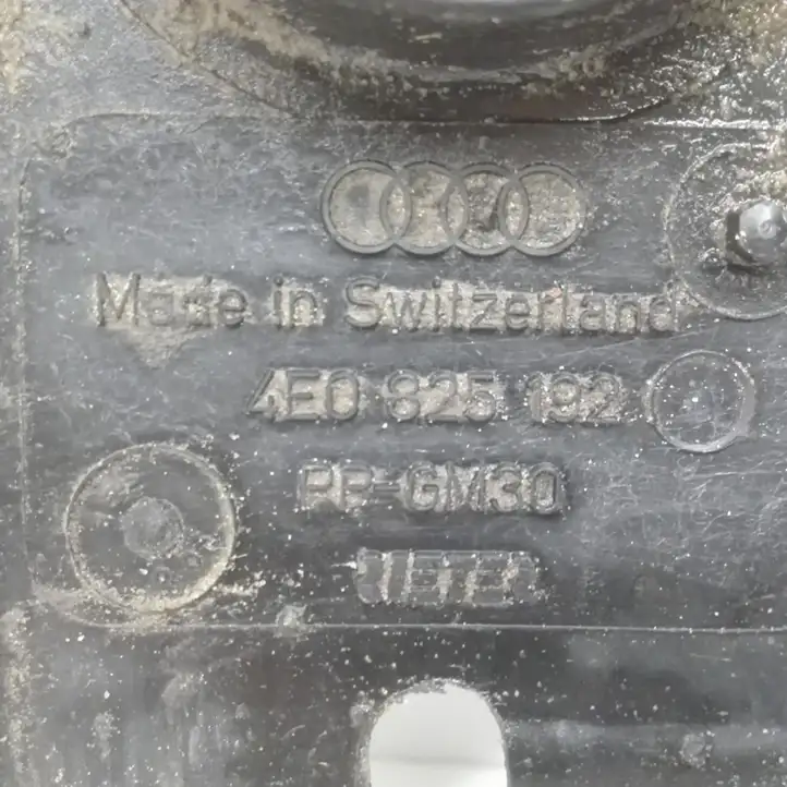 Audi A8 S8 D3 4E (2005 - 2007) 4E0825192 Прочие детали днища — фото 3