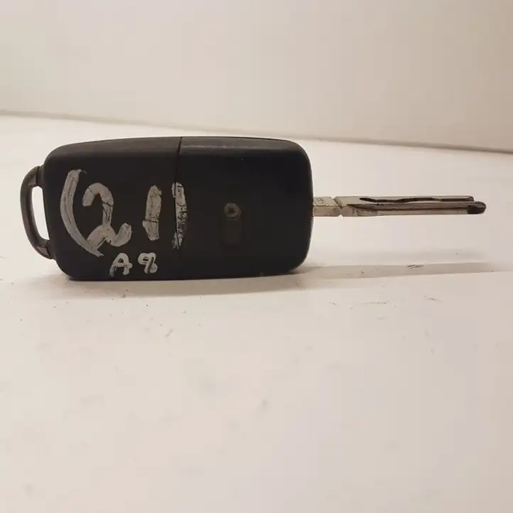 Audi A8 S8 D3 4E (2005 - 2007) 837220D Ключ зажигания — фото 4