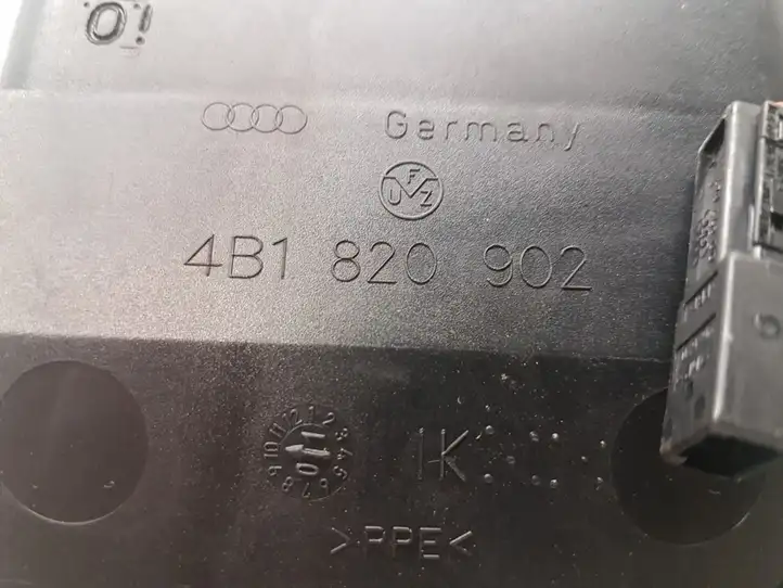 Audi A6 S6 C5 4B (2001 - 2004) 4B1820902 Боковой воздушный дефлектор — фото 5