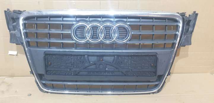 8K0853651 Audi A4 S4 B8 8K Grotelės priekinės