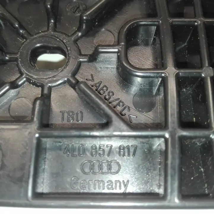 Audi Q7 4L (2005 - 2009) 4L0857817 Прочие детали салона — фото 4