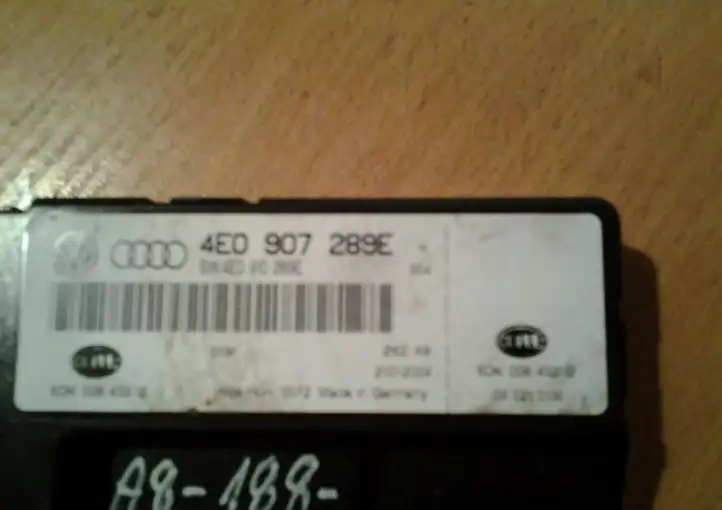 Audi A8 S8 D3 4E (2007 - 2010) 4E0907289E Модуль комфорта — фото 3