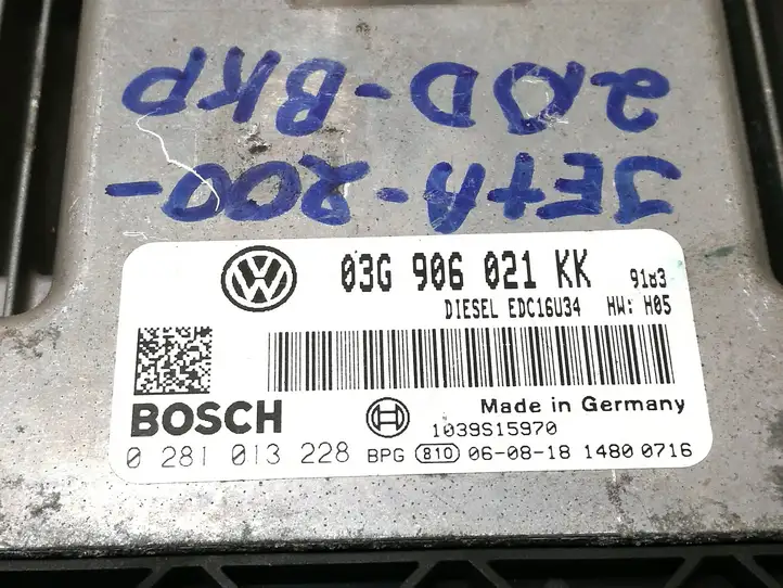 Volkswagen Jetta V (2005 - 2010) 03G906021KK Блок управления двигателем (ЭБУ) — фото 4