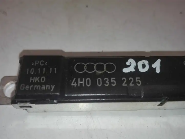 Audi A8 S8 D4 4H (2010 - 2014) 4H0035225 Усилитель антенны — фото 3