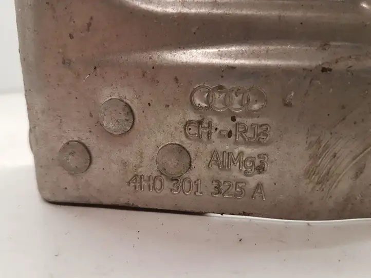 Audi A8 S8 D4 4H (2010 - 2014) 4H0301325A Теплоизоляция (теплозащита) — фото 3