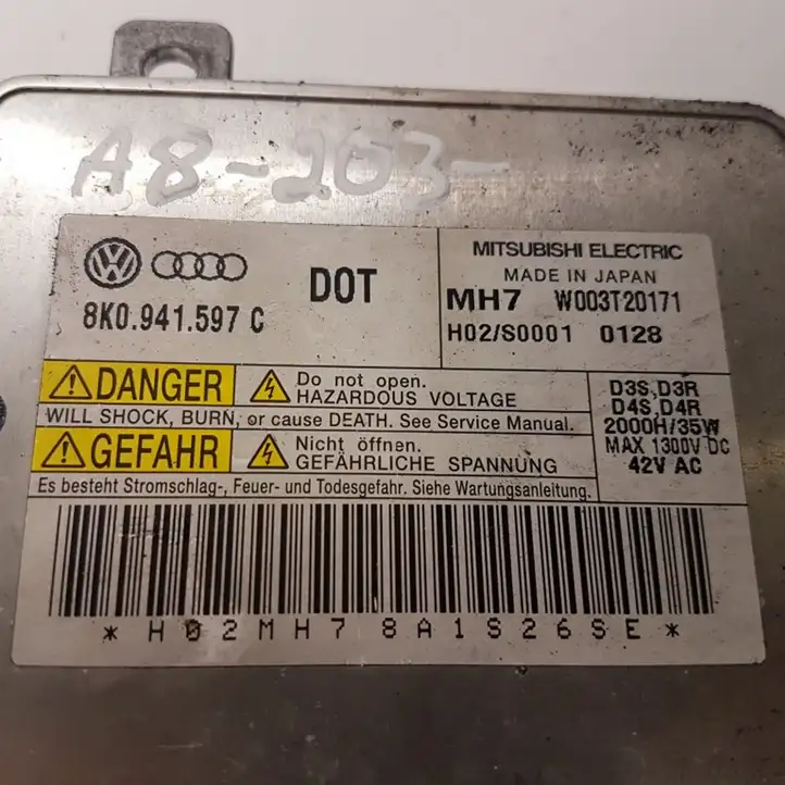 Audi A8 (2010 - 2014)  8K0941597C Блок управления Xenon