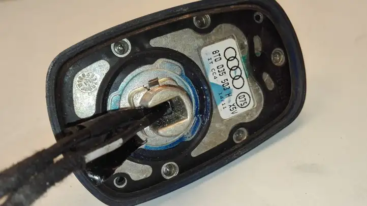 Audi A5 8T 8F (2007 - 2011) 8T0035503H GPS антенна — фото 3