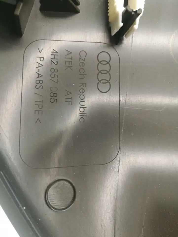 Audi A8 S8 D4 4H (2010 - 2014) 4H2857085 Боковая отделка панели приборов — фото 3