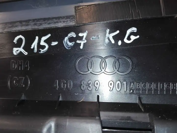 Audi A6 C7 (2011 - 2014) 4G0839901 Прочая отделка задней двери — фото 3