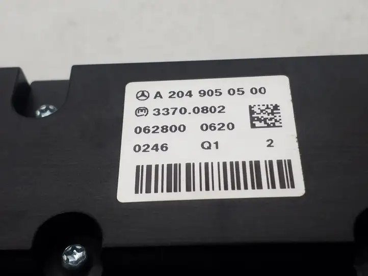Mercedes-Benz C W204 (2007 - 2014) A2049050500 Кнопка парктроника — фото 3