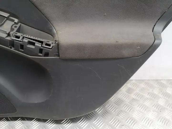 Toyota Prius (XW30) (2009 - 2015) 74815X1B02 Обшивка задней двери — фото 2