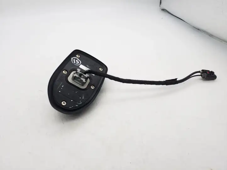 Ford Focus (2011 - 2015) FM5T19G461AA GPS антенна — фото 2