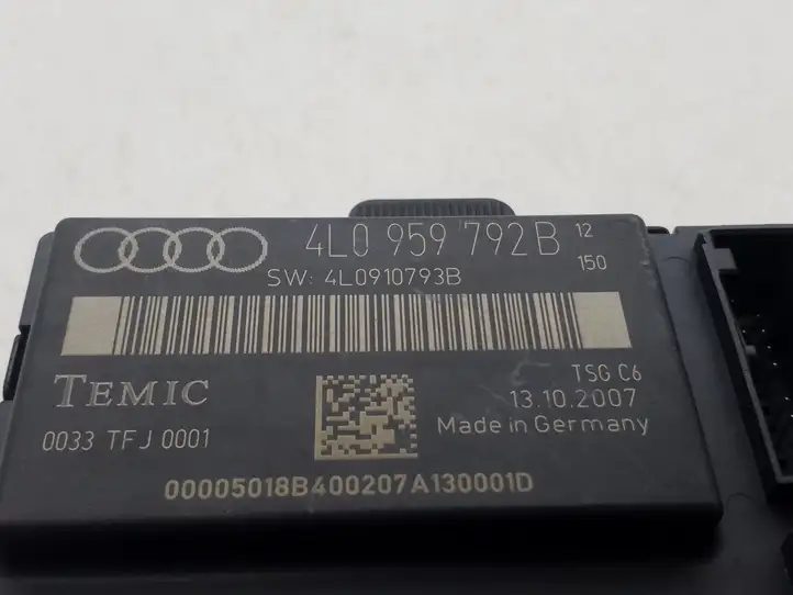 Audi Q7 4L (2005 - 2009) 4L0959792B Блок управления дверью — фото 2