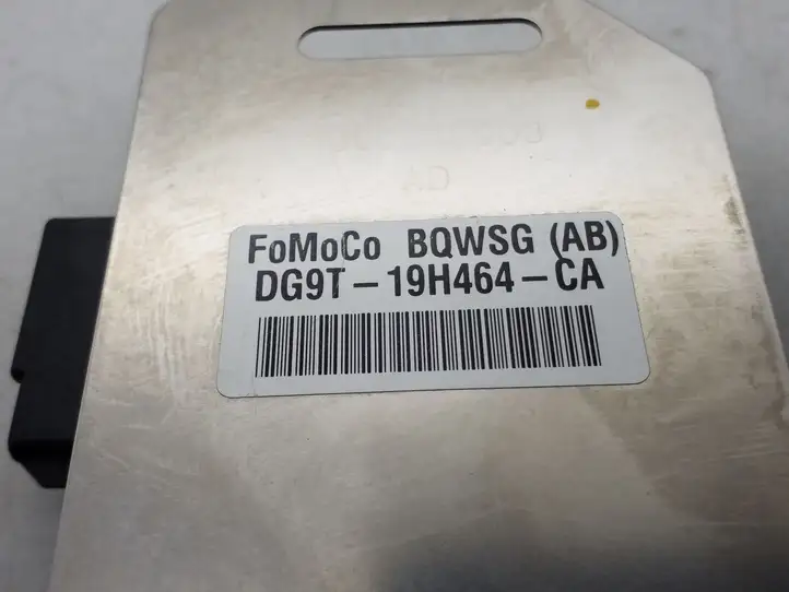 Ford Fusion II (2013 - ) DG9T19H464CA GPS антенна — фото 3