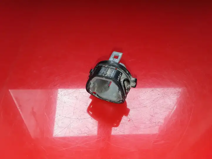 Cadillac SRX (2003 - 2006) 1035023193 Кронштейн переднего датчика парковки — фото 1