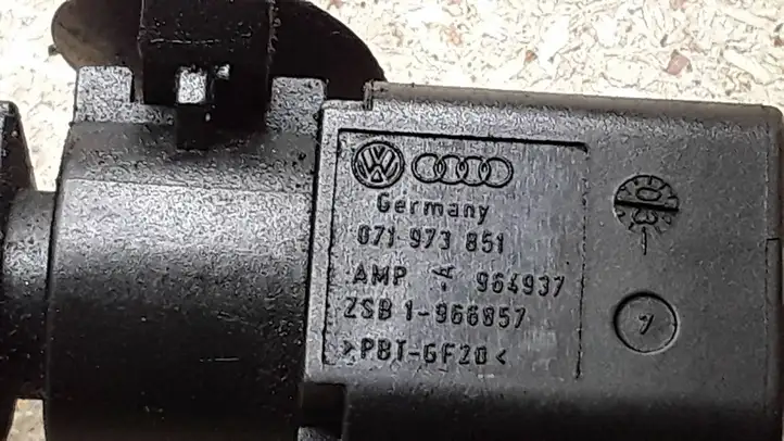 Volkswagen PASSAT B5.5 (2001 - 2005) 8E0971824N Плюсовой провод аккумулятора — фото 5