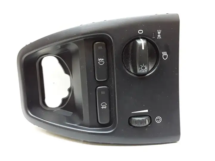 Volvo XC90 (2006 - 2014) 30739302 Включатель фонарей — фото 1