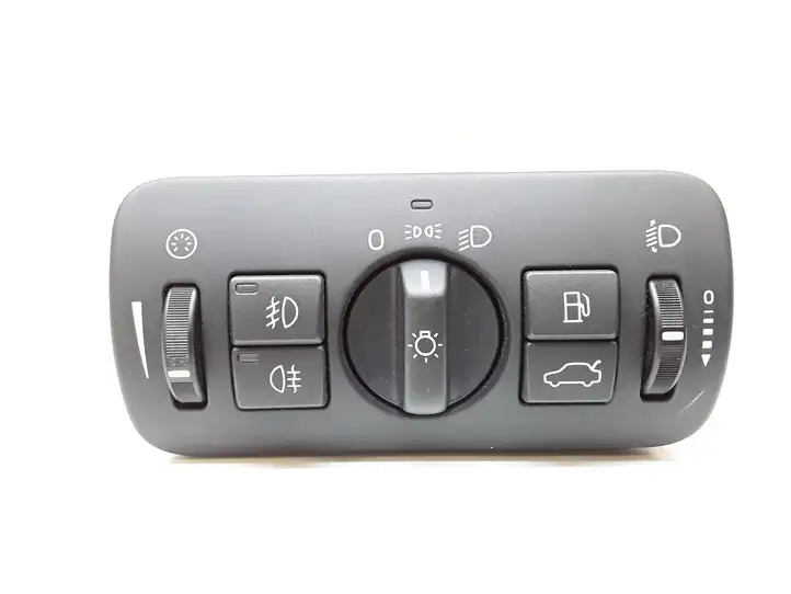 Volvo V70 (2007 - 2013) 30739415 Включатель фонарей — фото 1