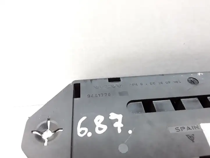 Volvo XC90 (2002 - 2006) 9441776 Блок предохранителей — фото 3