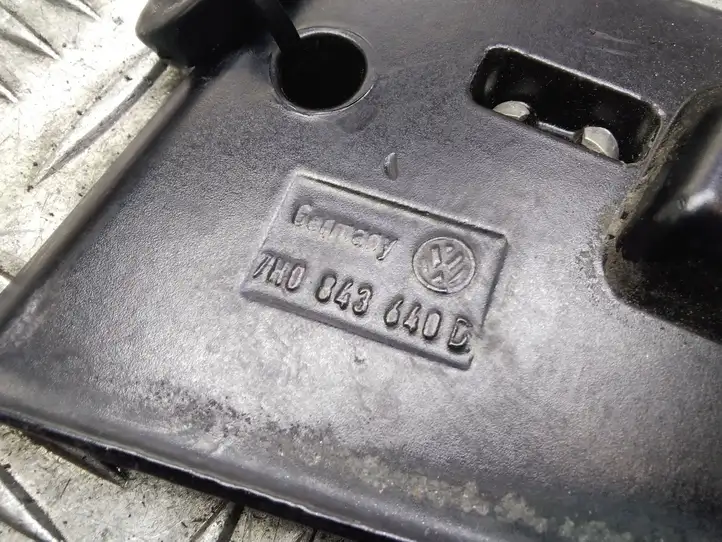 Volkswagen Multivan T5 (2003 - 2015) 7H0843640D Ограничитель двери — фото 3