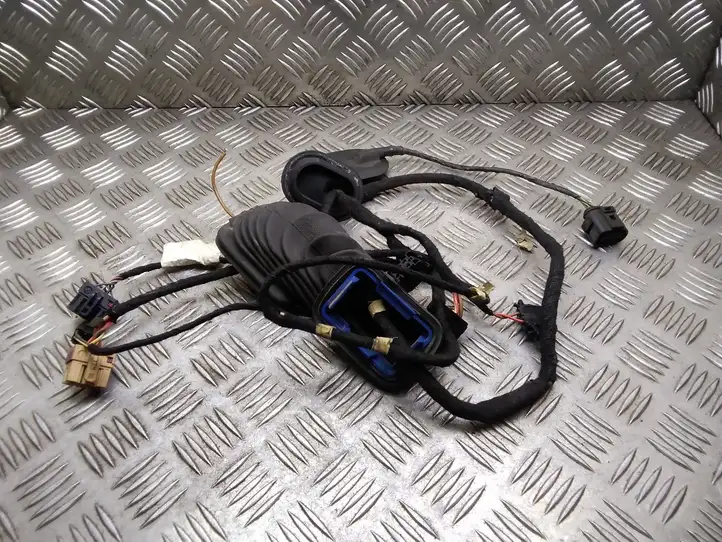 Volkswagen Transporter-Caravelle (2003 - 2009)   Проводка передних дверей