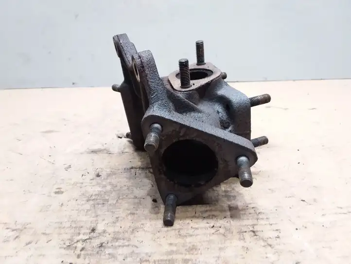 Audi A4 S4 B6 8E 8H (2000 - 2006) 059131799G Другая деталь (детали) коллектора выброса — фото 4