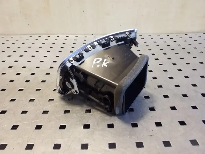 Audi Q5 SQ5 (2008 - 2012) 8R2820901B Боковой воздушный дефлектор — фото 3