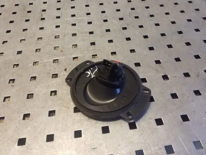 Renault Trafic II (X83) (2002 - 2014)  8200022715 Громкоговоритель в панели