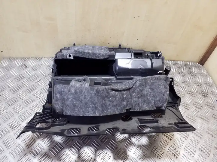 Audi A4 S4 B8 8K (2007 - 2011) 8K2857035C Бардачок в сборе — фото 4