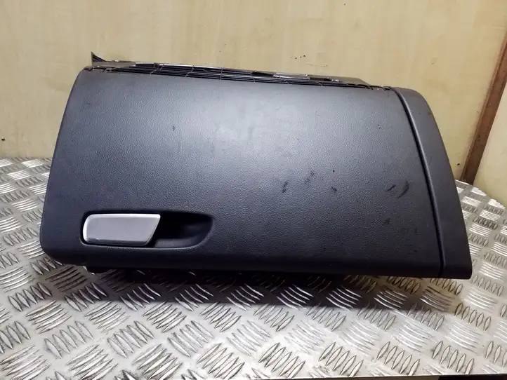 Audi A4 S4 B8 8K (2007 - 2011) 8K2857035C Бардачок в сборе — фото 6