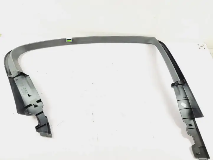 BMW 5 G30 G31 (2016 - ) 7384928 Накладка стекла задней двери — фото 6