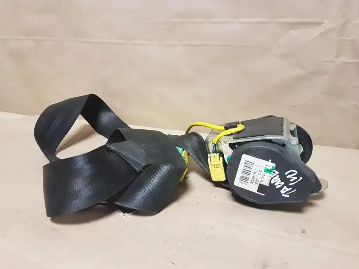 Volkswagen Touareg I (2002 - 2010)  7L0857706D Передний ремень безопасности