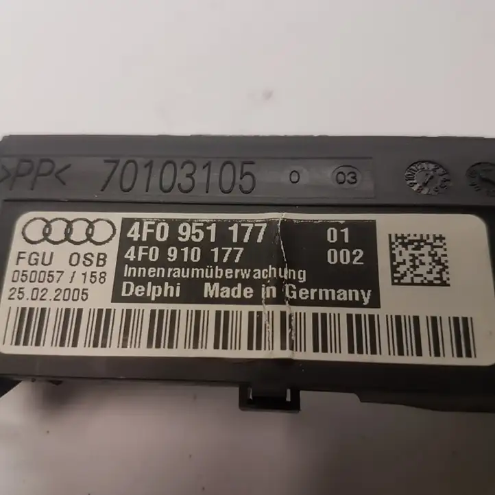 Audi A6 S6 C6 4F (2004 - 2008) 4F0951177 Ультразвуковой датчик — фото 3