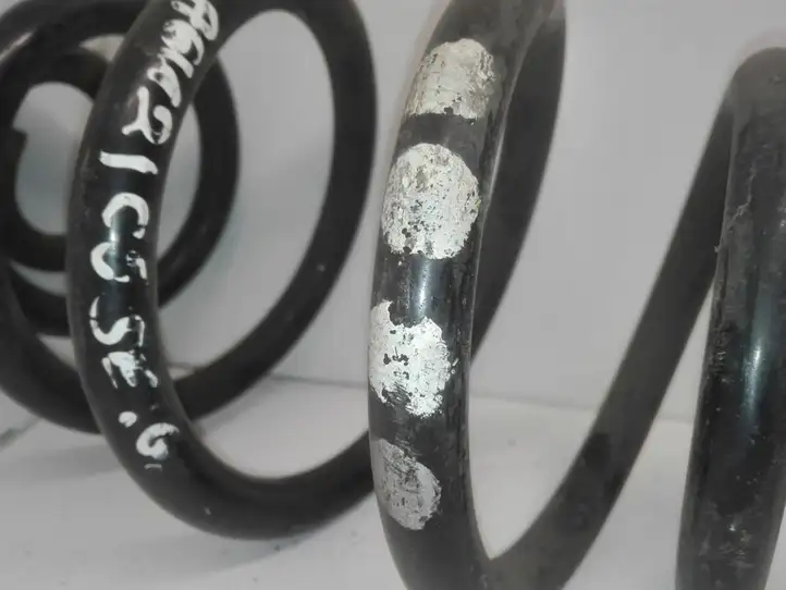 Audi A6 (2001 - 2004)   Пружина