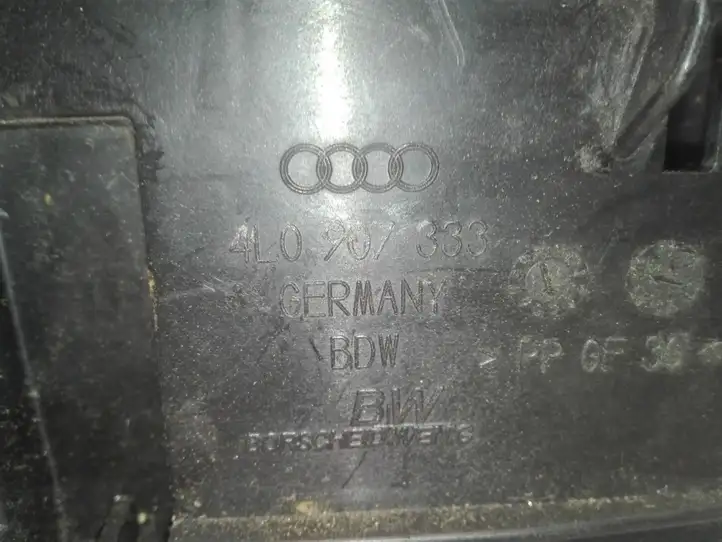 Audi Q7 4L (2005 - 2009) 4L0907333 Прочие детали салона — фото 4
