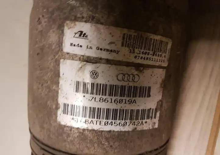 Audi Q7 4L (2005 - 2009) 7L8616019A Задний амортизатор (пневмоподвеска) — фото 5