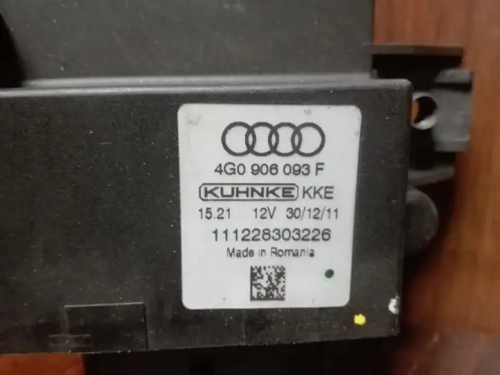 Audi A4 S4 B8 8K (2011 - 2015) 4G0906093F Прочие блоки управления — фото 1